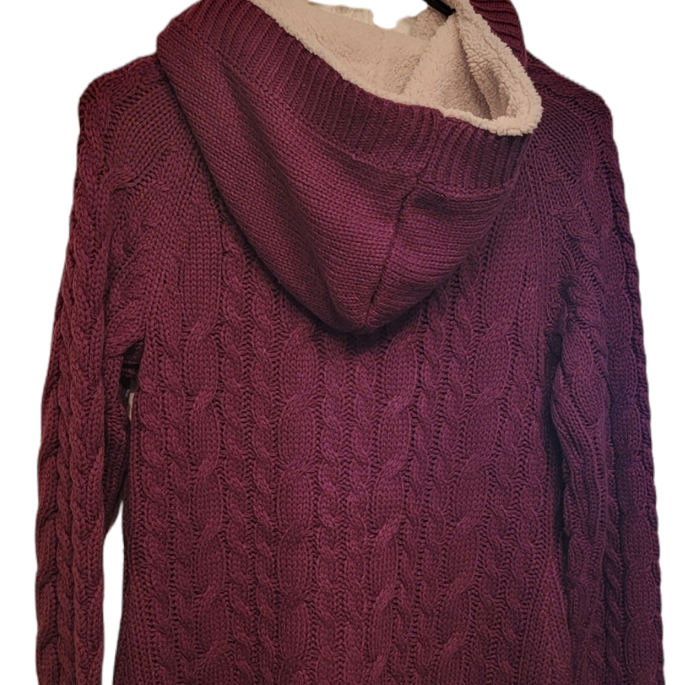 Cabelas Sweater - Picture 2 of 6